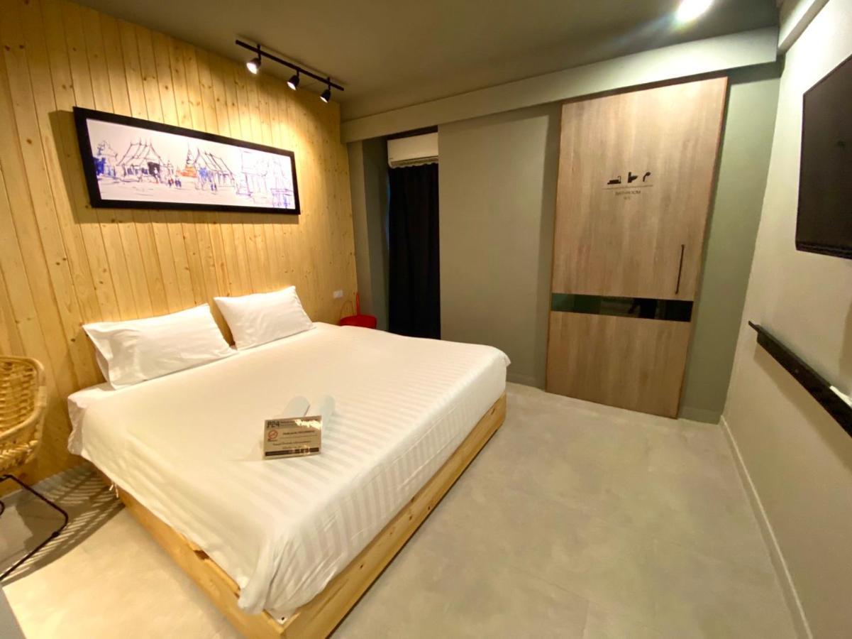 P24 At Kaset Hotell Bangkok Eksteriør bilde